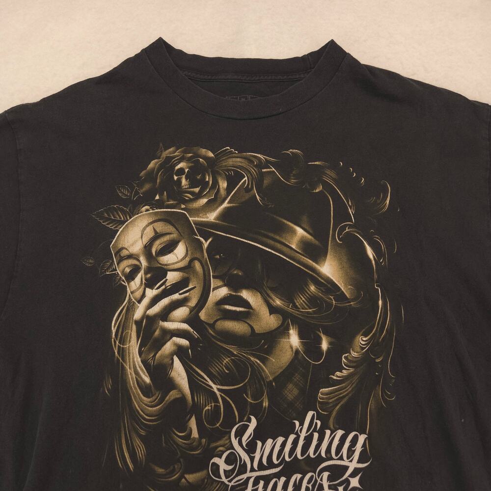 Dyse One Smiling Faces Short Sleeve Crew Neck Graphic Shirt Mens Size XL Black